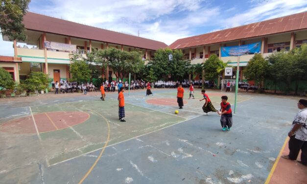 SERBA SERBI HUT PGRI KE 76 MTsN 2 BANDA ACEH