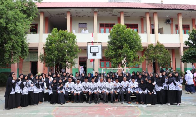 PERINGATAN HUT PGRI KE 78 DI MTSN 2 BANDA ACEH