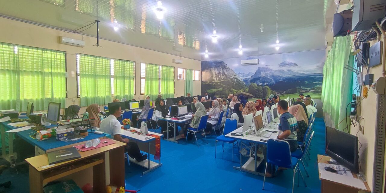 RAPAT KELULUSAN SISWA TINGKAT AKHIR KELAS IX TAHUN PELAJARAN 2023/2024