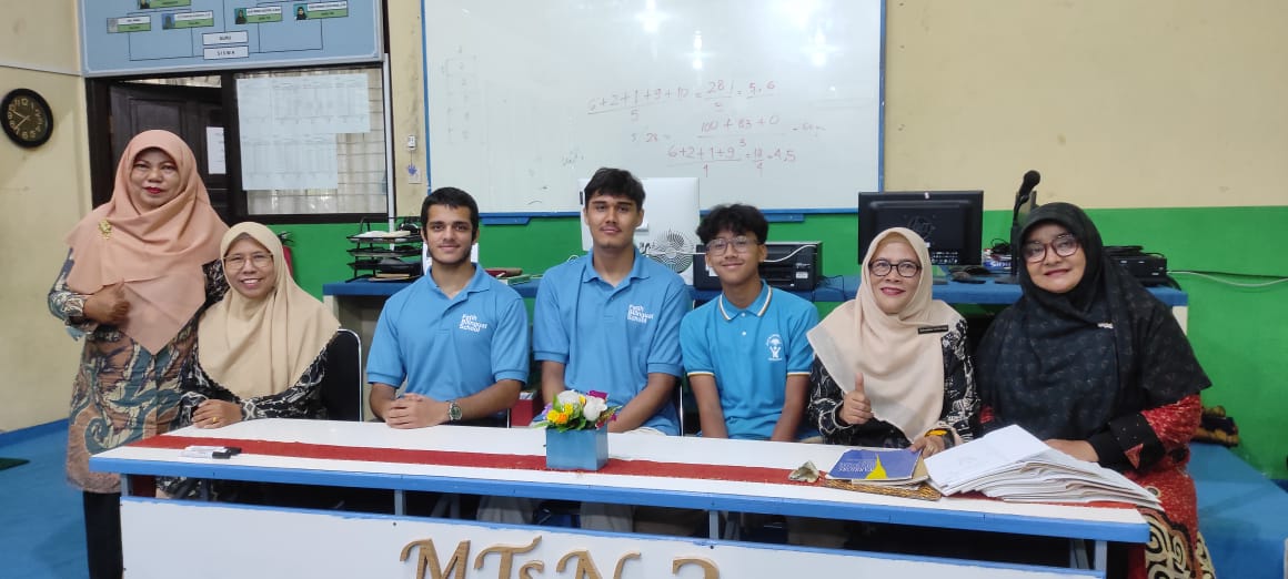KUNJUNGAN MAHASISWA AUSTRALIA DIBAWAH NAUNGAN Fatih Volunteering Teaching Program (FVTP)